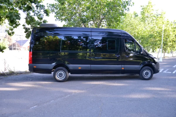 MERCEDEZ BENZ SPRINTER