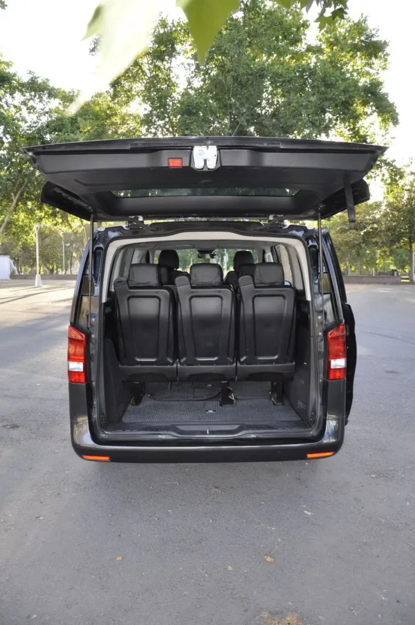 MERCEDEZ BENZ VITO TAURER